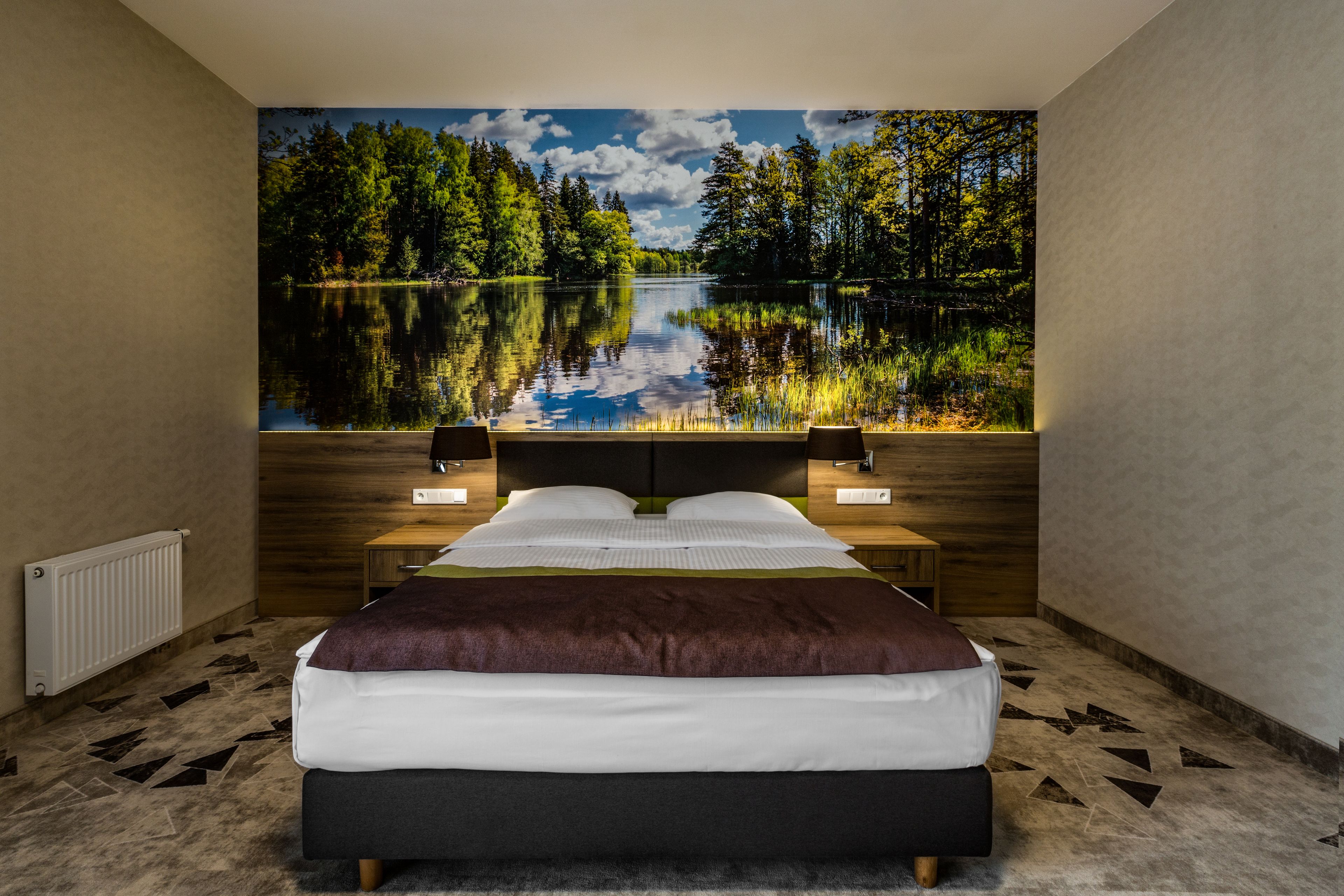 Caja de seguridad en la habitación y escritorio 