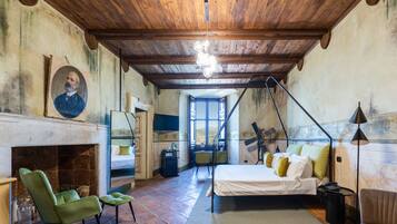 Senior Suite