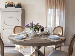 Luxury Apartment, Ensuite (Studio) | Miscellaneous
