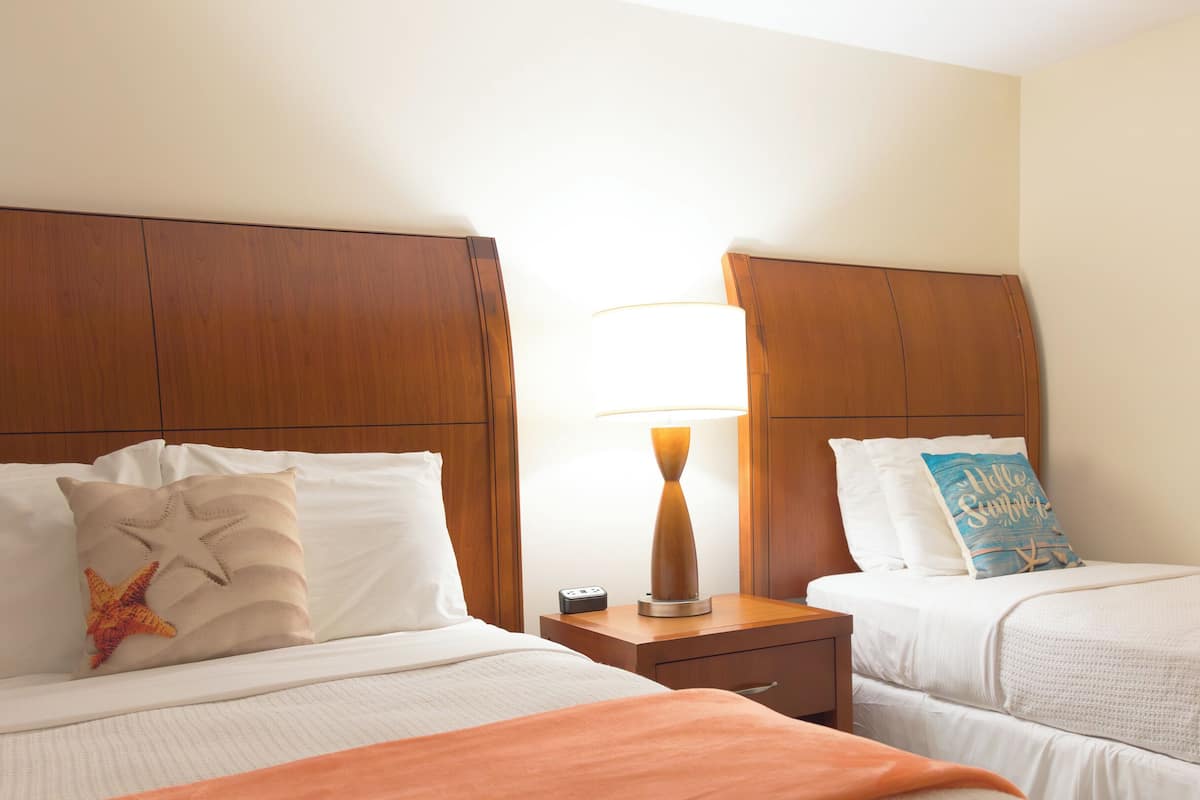 Standard Room (Multiple Beds - 1 Full and 1 Twin) | Free WiFi, bed sheets