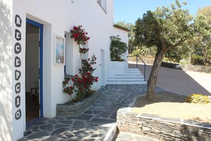 Check-in/check-out kiosk - Carpe Diem Cadaqués (Cadaqués)