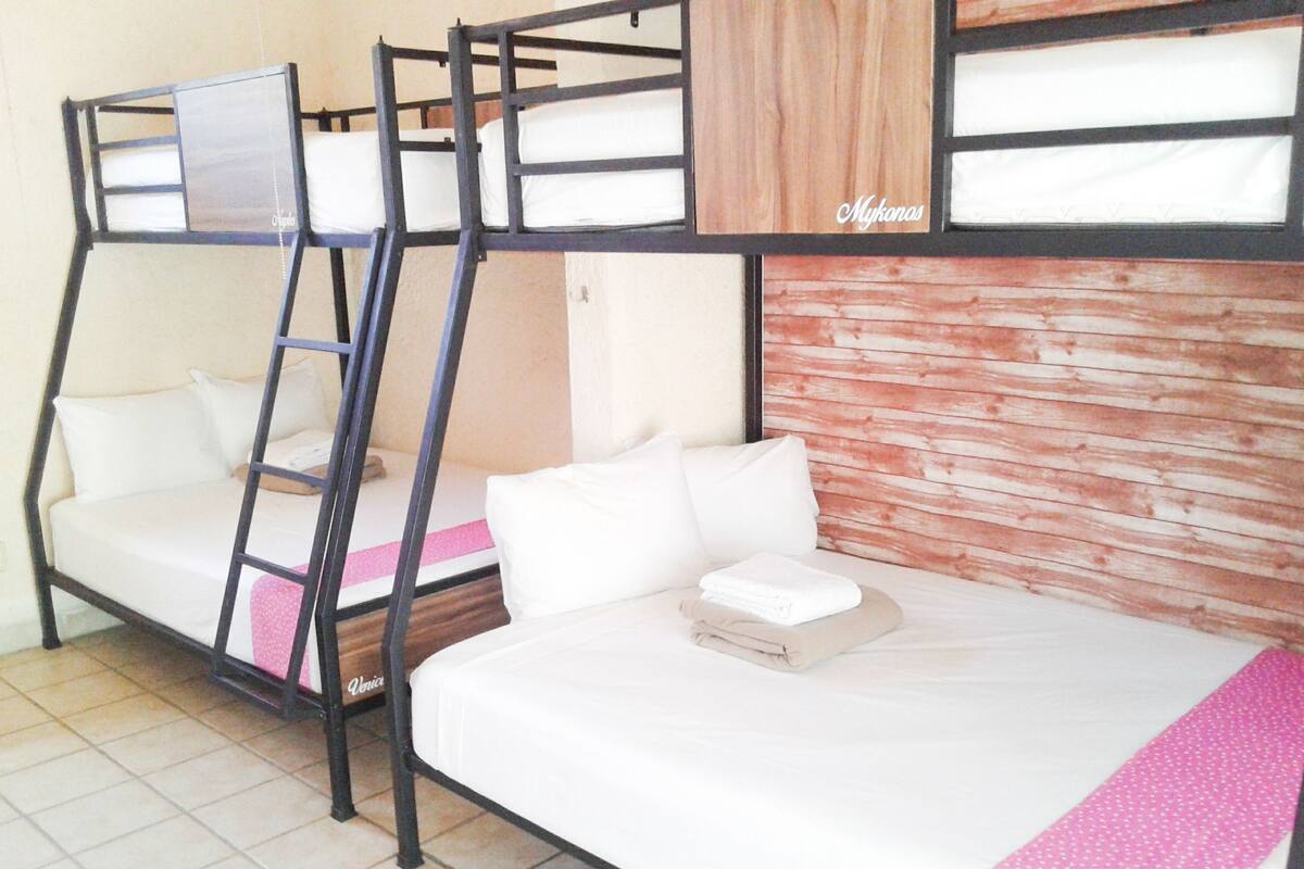 Iron/ironing board, free WiFi, bed sheets