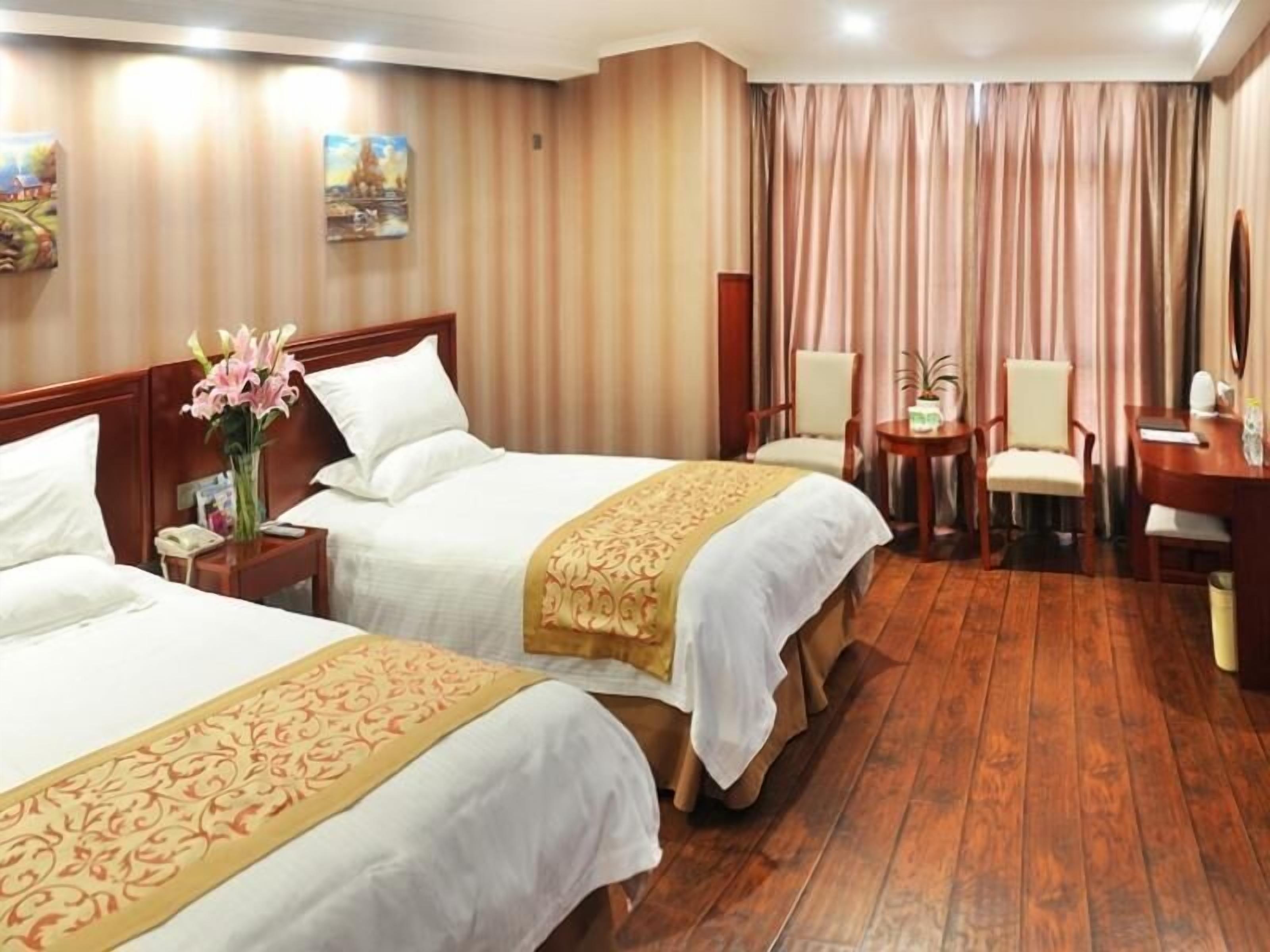 Desk, free WiFi, bed sheets, wheelchair access