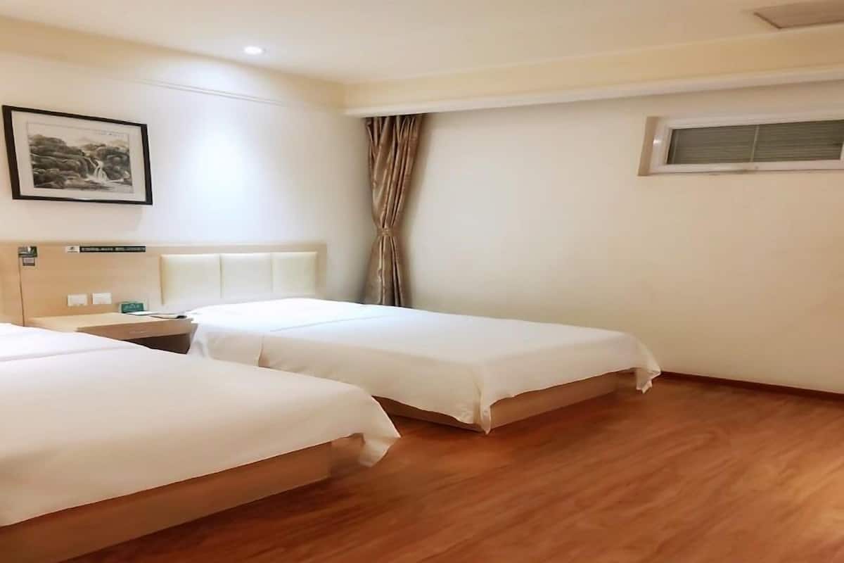 Twin Room, No Windows