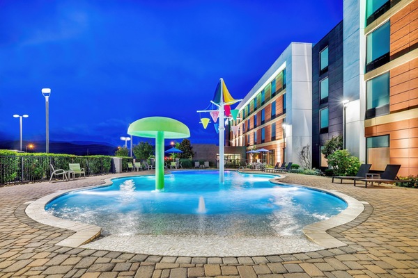 Indoor pool, seasonal outdoor pool, open 9 AM to 11 PM, sun loungers