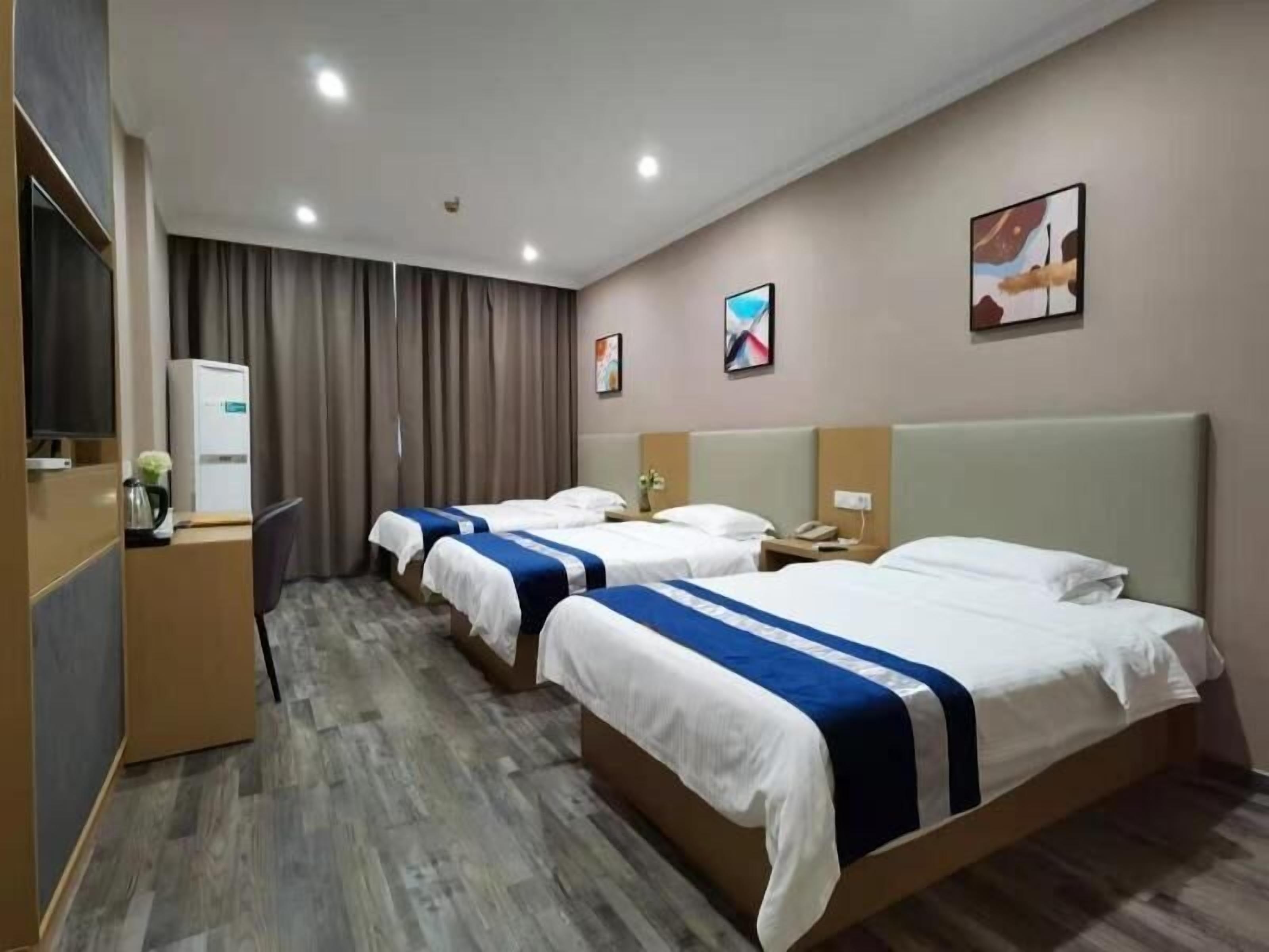 In-room safe, free WiFi