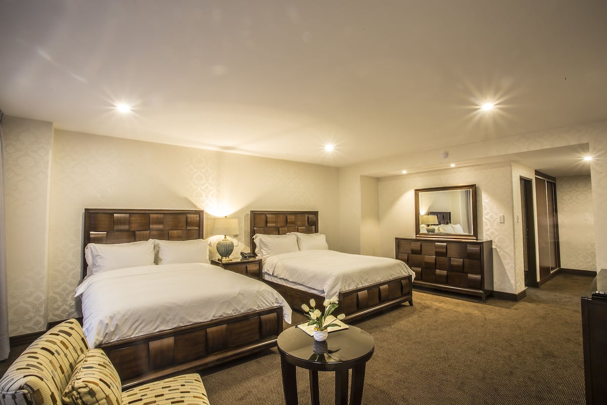 Minibar, in-room safe, desk, soundproofing
