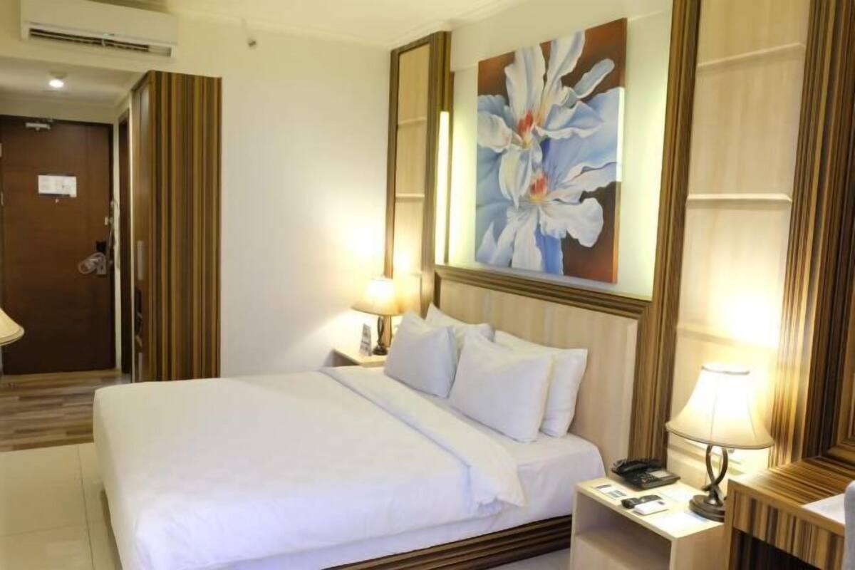 1 bedroom, minibar, in-room safe, desk