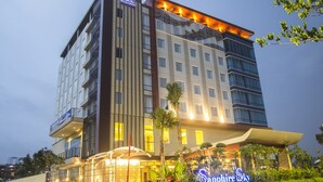 Front of property - evening/night - Sapphire Sky Hotel & Conference (Pagedangan)