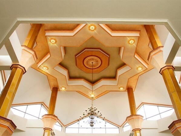 Interior - Yusro Hotel and Convention (Peterongan)