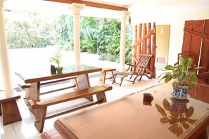 Dining - Griya Patria Guesthouse (Jakarta)