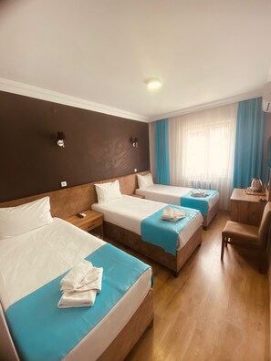 Minibar, desk, soundproofing, free WiFi - Malkoç Hotel (Istanbul)