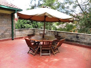 Terrace/patio - Milimani Backpackers (Nairobi)