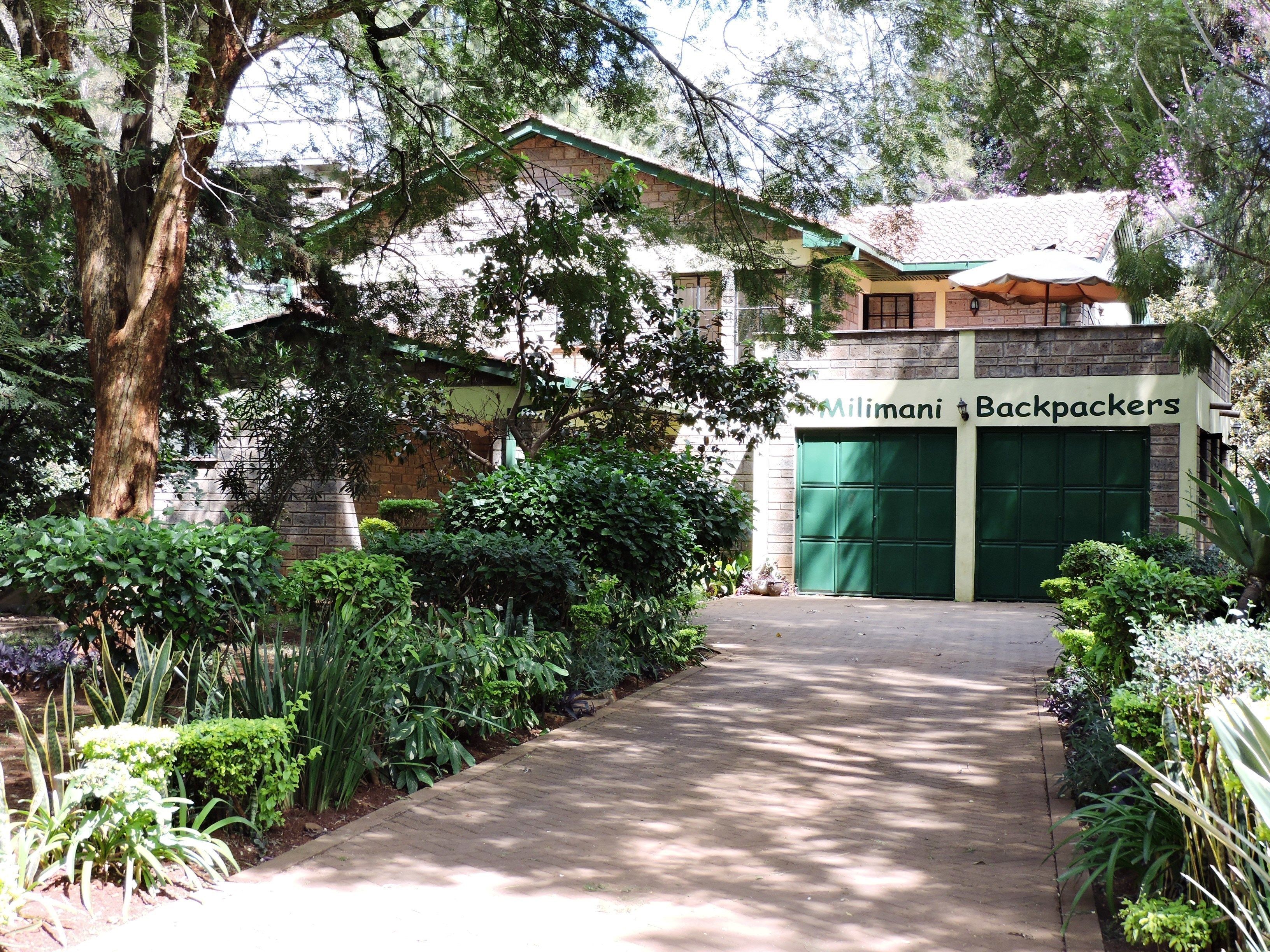 Vista frontal de la propiedad