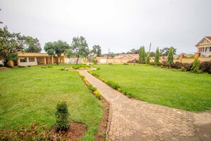 Property grounds - Jokas Hotel (Kampala)