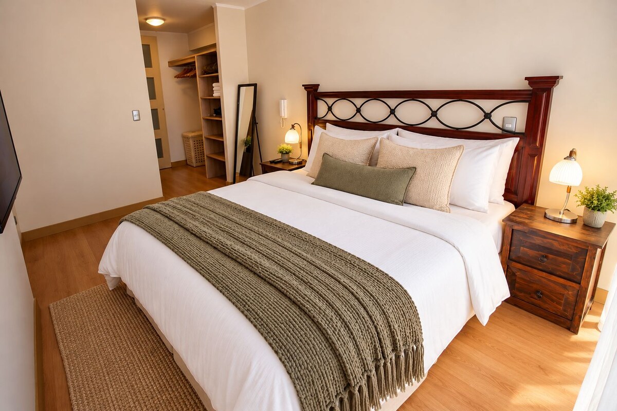 1 bedroom, premium bedding, in-room safe, laptop workspace