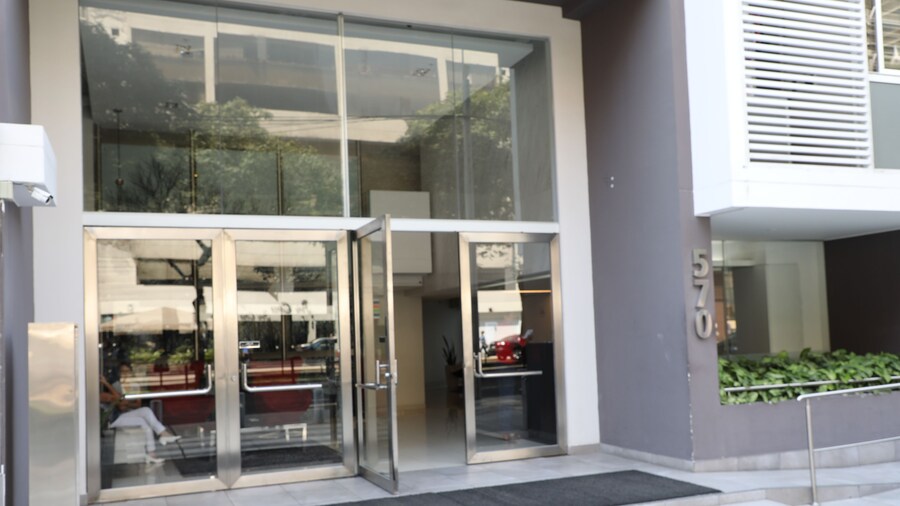 Miraflores NEST Upper Pardo, Rooftop Pool, Gym, AC, Near Kennedy Park