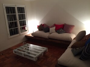 Maison Familiale, 5 chambres | Coin séjour