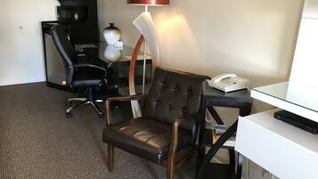 Dobbeltrom | Skrivebord, strykejern/-brett, wi-fi (inkludert) og sengetøy