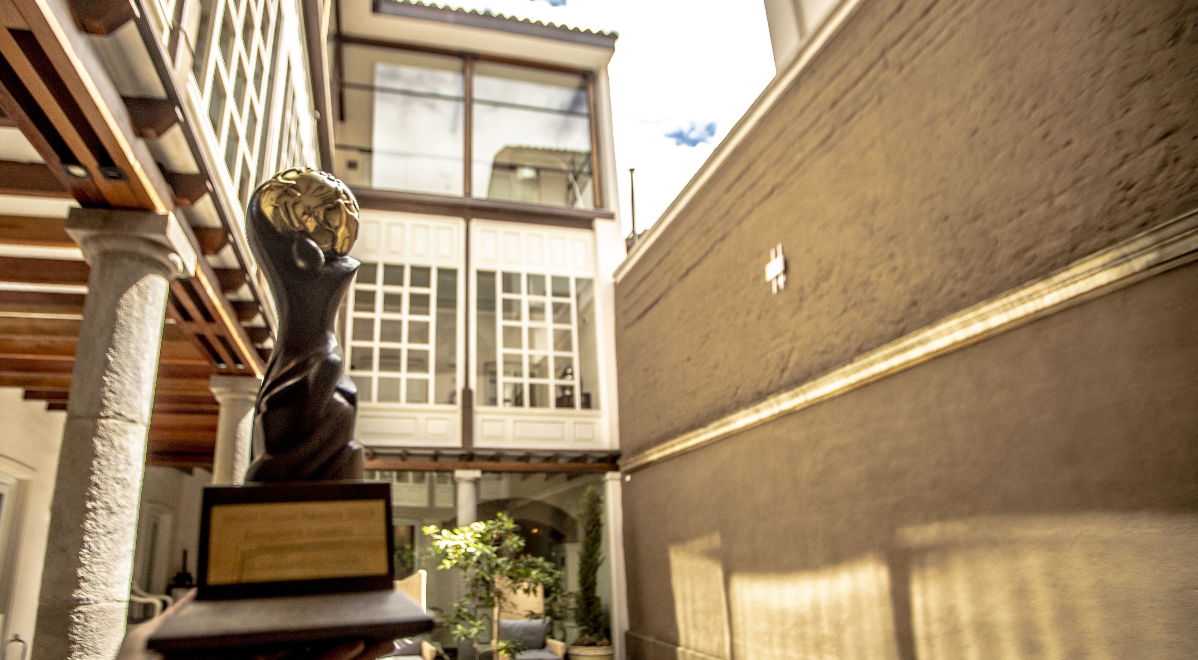 luxury twin room | courtyard view