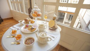 Se sirven desayunos, almuerzos y cenas