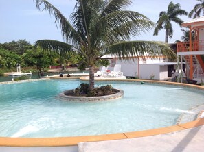 Outdoor pool - SailFish Resort (Placencia)