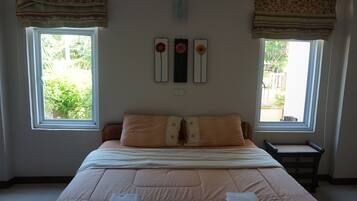 Standard Double Room | Desk, rollaway beds, free WiFi