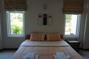 Standard Double Room | Meja kerja, tempat tidur lipat/tambahan, dan Wi-Fi gratis