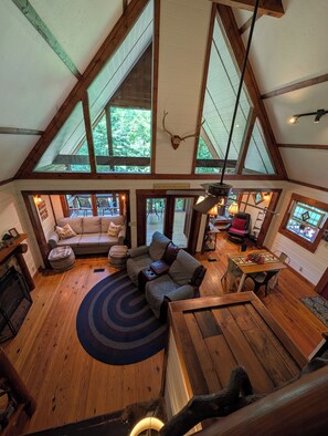 TV connectée, cheminée