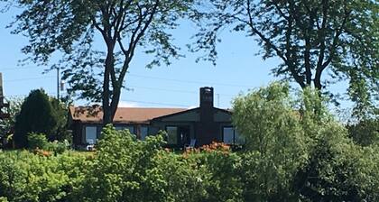 West Bluff Sunset House