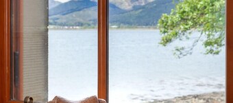 Cottage On Pier, Holy Loch Shore, Sea And Mountain Views, listed building 1830