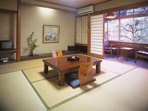 傳統客房 (Standard Japanese Style) | 迷你吧、書桌、隔音