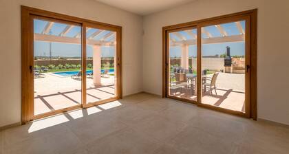 TOP! Ferienhaus mit Pool, nur 10 Minuten vom Strand entfernt, Sa Pobla, Mallorca