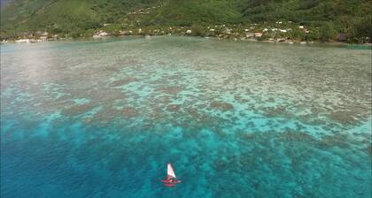 Moorea Sunset Beachfront Villa - Polynesian Luxus-Villa