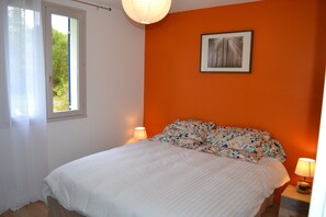 2 chambres, fer et planche à repasser, Wi-Fi, literie fournie