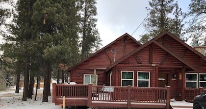 Open Floor Plan, Perfect for Large Families. EV Charging Station on site