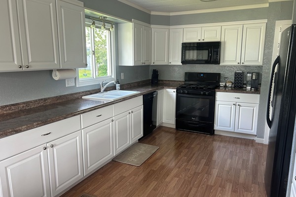 Refrigerador, microondas, horno, placa de cocina