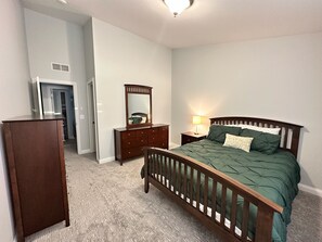 4 bedrooms, travel cot, free WiFi, bed sheets