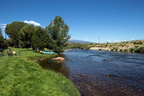 Boat launch or take-out. (Boat not provided.
