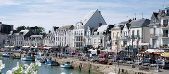 La Baule, house with garden, swimming pool, near beach Benoit