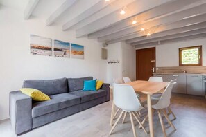 Interior - La Baule, house with garden, swimming pool, near beach Benoit (Guérande)