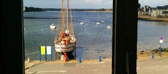 Studio directement sur l'eau, vue unique 