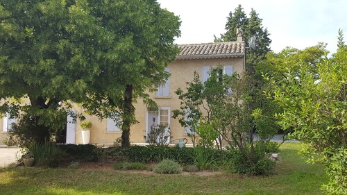 Authentisches provenzalisches Bauernhaus in der Nähe von Isle sur la Sorgue
