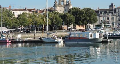 For rent in La Rochelle Cozy renovated single storey house.