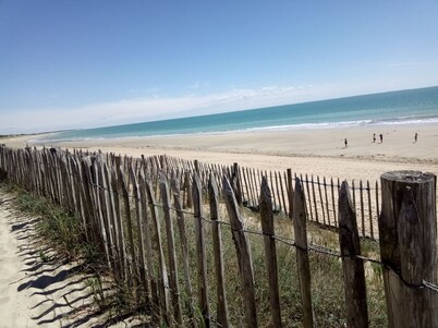 For rent in La Rochelle Cozy renovated single storey house. 