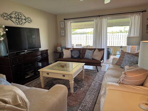 Smart TV, books, video library, stereo