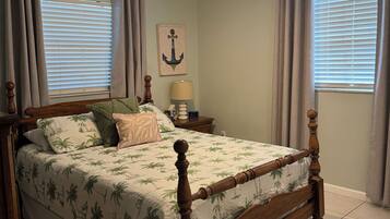 4 Schlafzimmer, Bügeleisen/Bügelbrett, WLAN, Bettwäsche