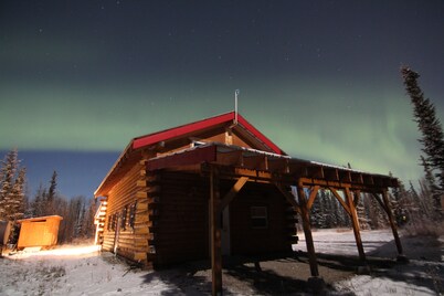 Alaska Aurora Adventures  Aurora Cabin A<br>World class Northern lights viewing 