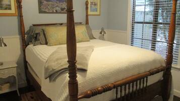 2 habitaciones, escritorio, tabla de planchar con plancha y wifi gratis