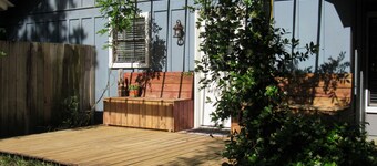 Beautiful Secluded Cottage In Old Ocean Springs Ms